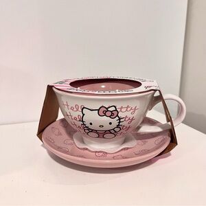 Hello Kitty tea cup & saucer set